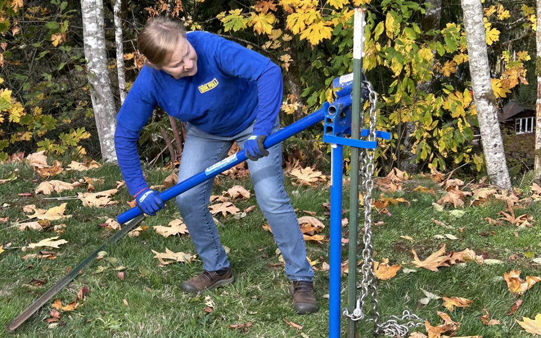 Meet the NW Quik Pull Jr™: Lightweight Power for Driven Posts